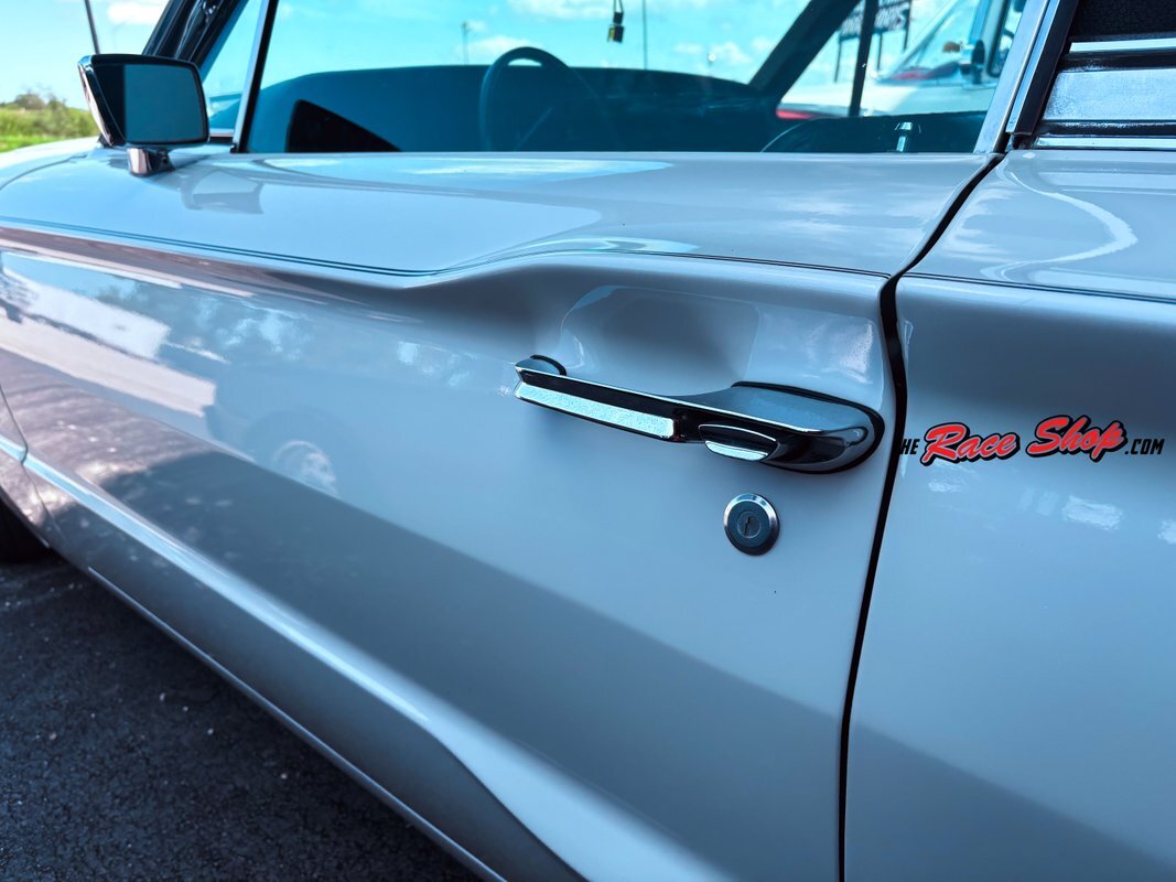 Ford-Thunderbird-1966-6