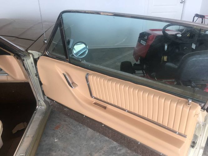 Ford-Thunderbird-1966-Brown-7