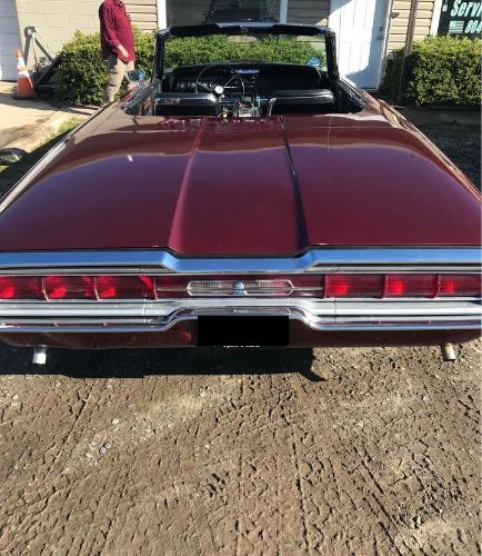 Ford-Thunderbird-1966-Burgundy-Black-2