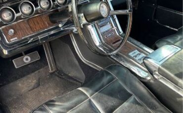 Ford-Thunderbird-1966-Burgundy-Black-8