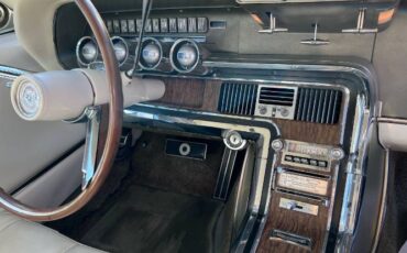 Ford-Thunderbird-1966-Green-Green-27