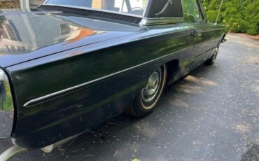 Ford-Thunderbird-1966-GreenBlack-Vinyl-To-Lime-Green-vinyl-17