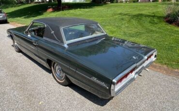Ford-Thunderbird-1966-GreenBlack-Vinyl-To-Lime-Green-vinyl
