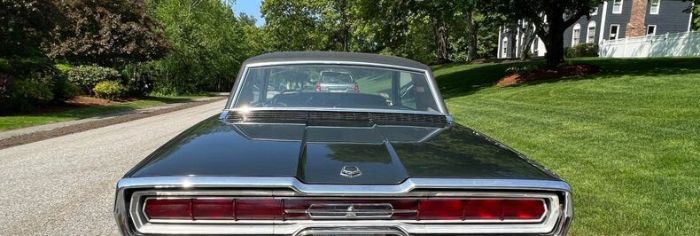 Ford-Thunderbird-1966-GreenBlack-Vinyl-To-Lime-Green-vinyl-4