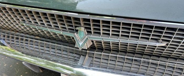 Ford-Thunderbird-1966-GreenBlack-Vinyl-To-Lime-Green-vinyl-6