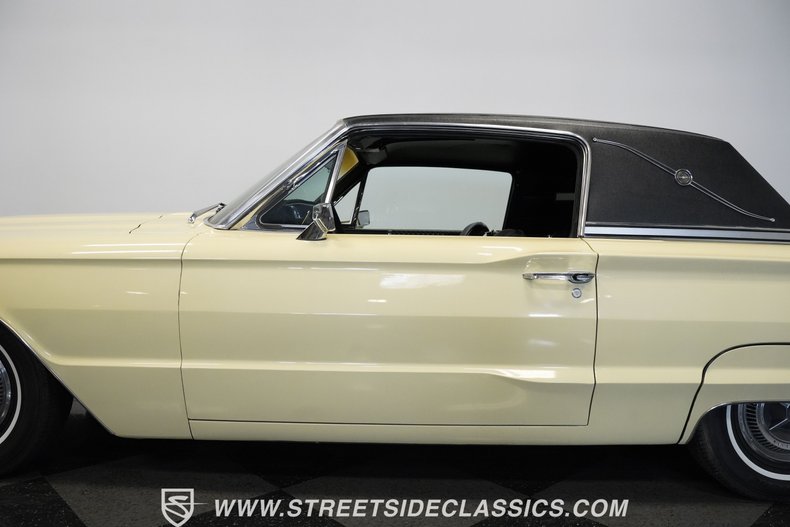 Ford-Thunderbird-1966-Ivy-Yellow-Black-19
