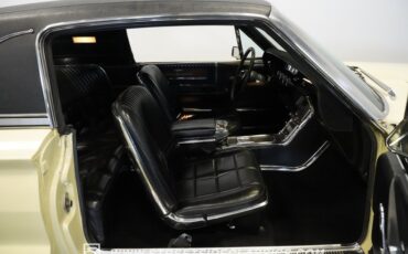 Ford-Thunderbird-1966-Ivy-Yellow-Black-46