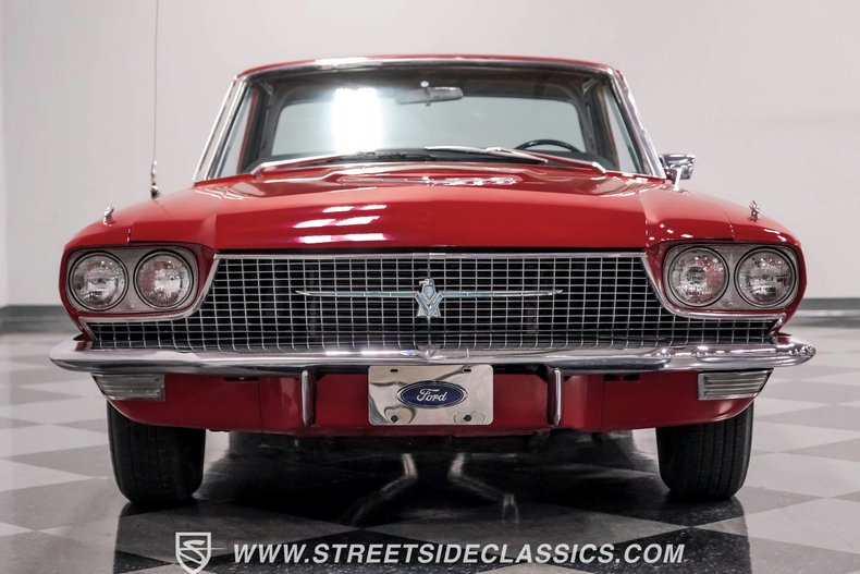 Ford-Thunderbird-1966-Red-Black-2