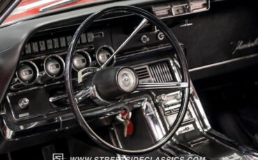 Ford-Thunderbird-1966-Red-Black-36