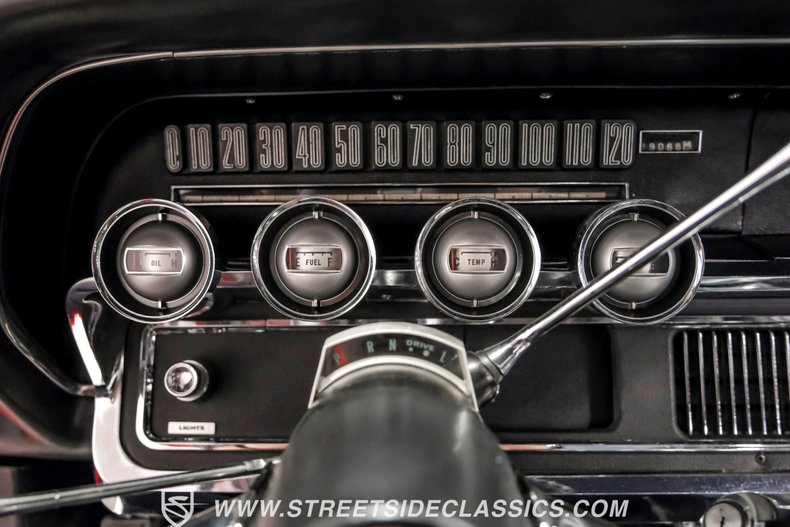 Ford-Thunderbird-1966-Red-Black-40