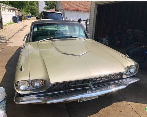 Ford-Thunderbird-1966-Sage-Gold-Metallic-2