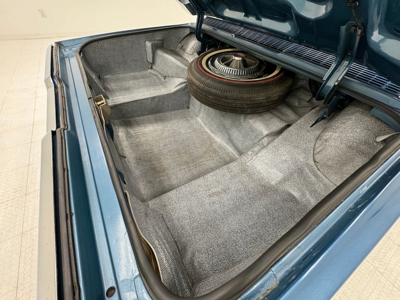 Ford-Thunderbird-1966-Sapphire-Blue-Dark-Blue-34