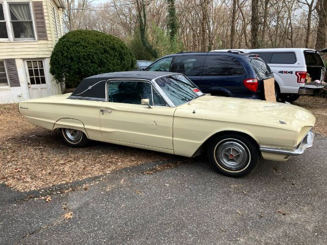 Ford-Thunderbird-1966-Yellow-1