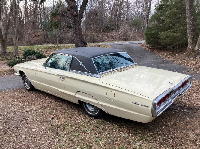 Ford-Thunderbird-1966-Yellow-9