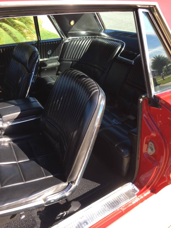 Ford-Thunderbird-1966-red-23