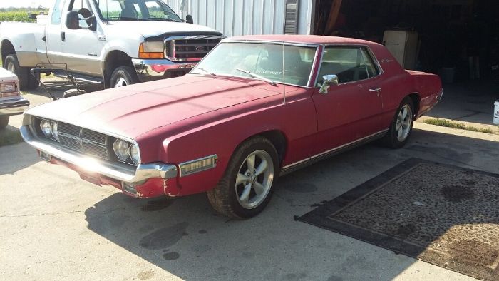 Ford-Thunderbird-1969-8