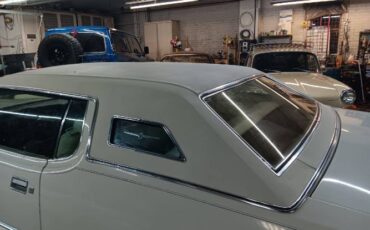 Ford-Thunderbird-1975-White-20
