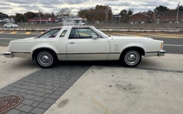 Ford-Thunderbird-1977-Polar-White-Burgundy-2