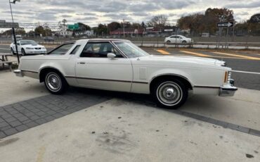 Ford-Thunderbird-1977-Polar-White-Burgundy
