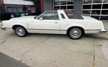 Ford-Thunderbird-1977-Polar-White-Burgundy-6