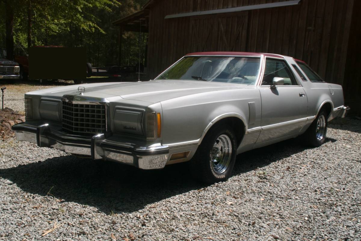 Ford-Thunderbird-1977-silver