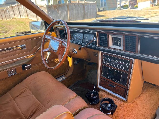 Ford-Thunderbird-1980-11