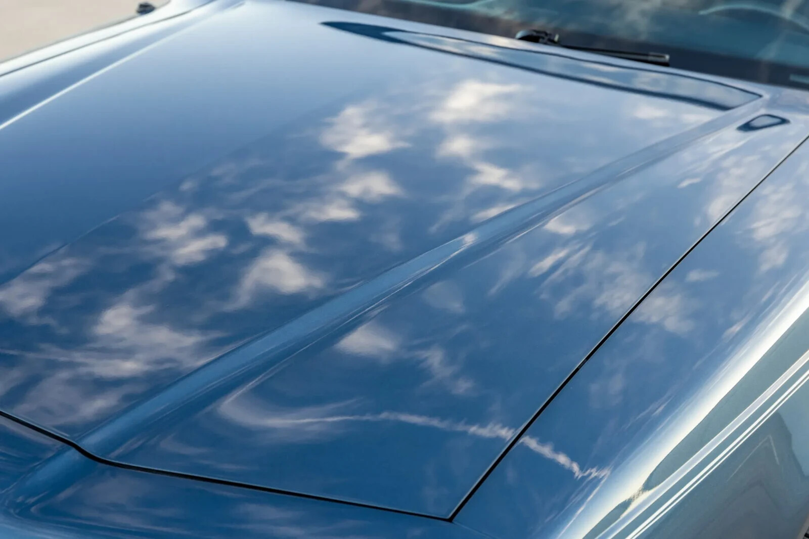 Ford-Thunderbird-1987-Sedan-11