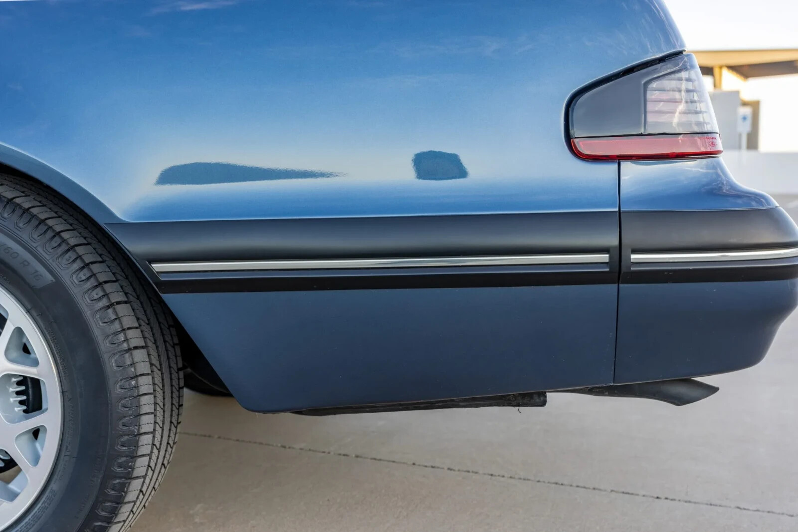 Ford-Thunderbird-1987-Sedan-15
