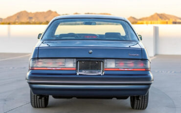 Ford-Thunderbird-1987-Sedan-2