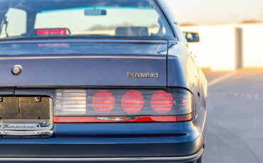 Ford-Thunderbird-1987-Sedan-24