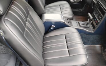 Ford-Thunderbird-1987-Sedan-38