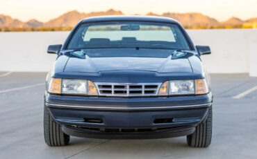Ford-Thunderbird-1987-Sedan-5