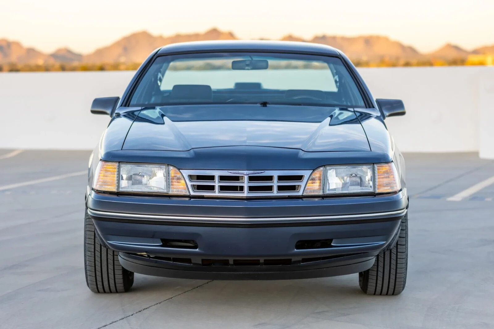 Ford-Thunderbird-1987-Sedan-5