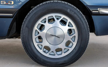 Ford-Thunderbird-1987-Sedan-8