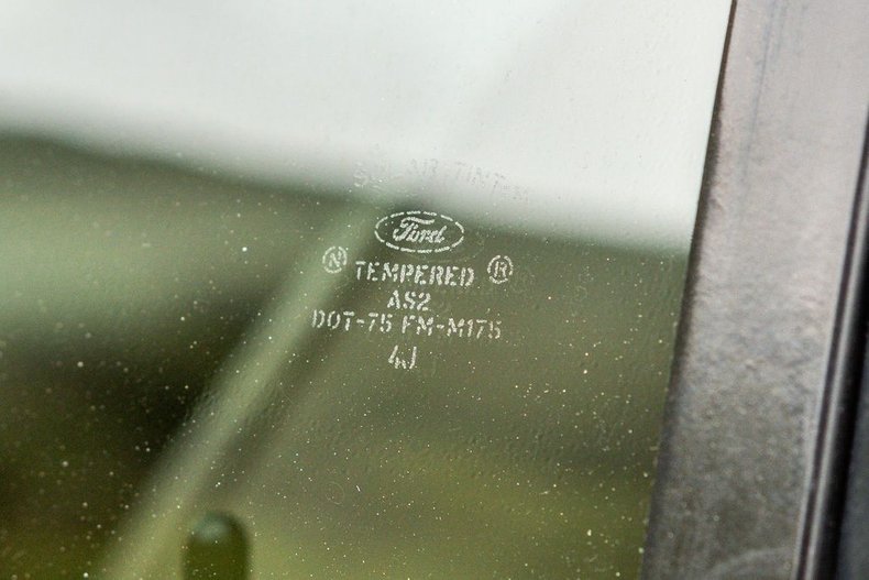 Ford-Thunderbird-1995-Bronze-Glow-CINNAMON-BROWN-DAKOT-26