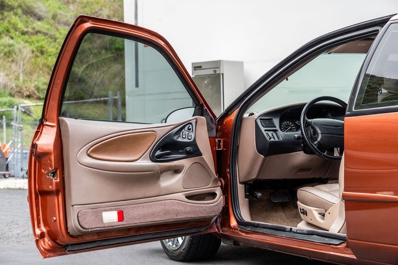 Ford-Thunderbird-1995-Bronze-Glow-CINNAMON-BROWN-DAKOT-5