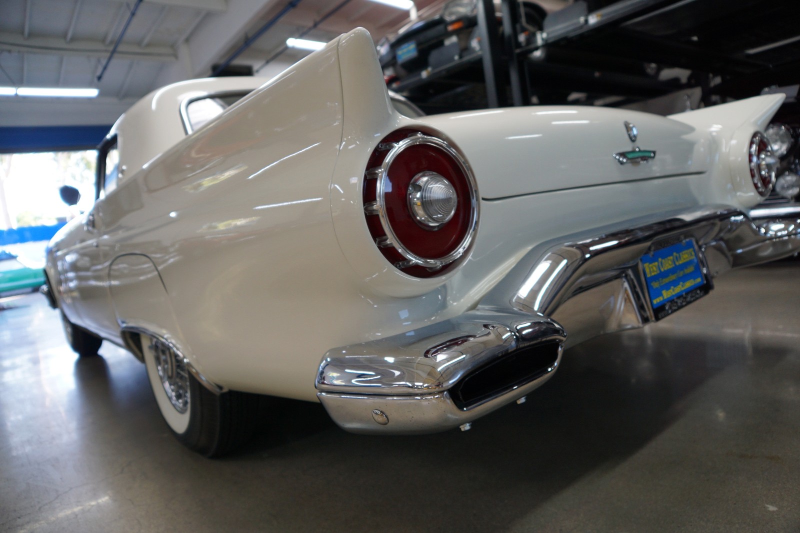 Ford-Thunderbird-F-Code-Supercharged-Convertible-1957-Convertible-12