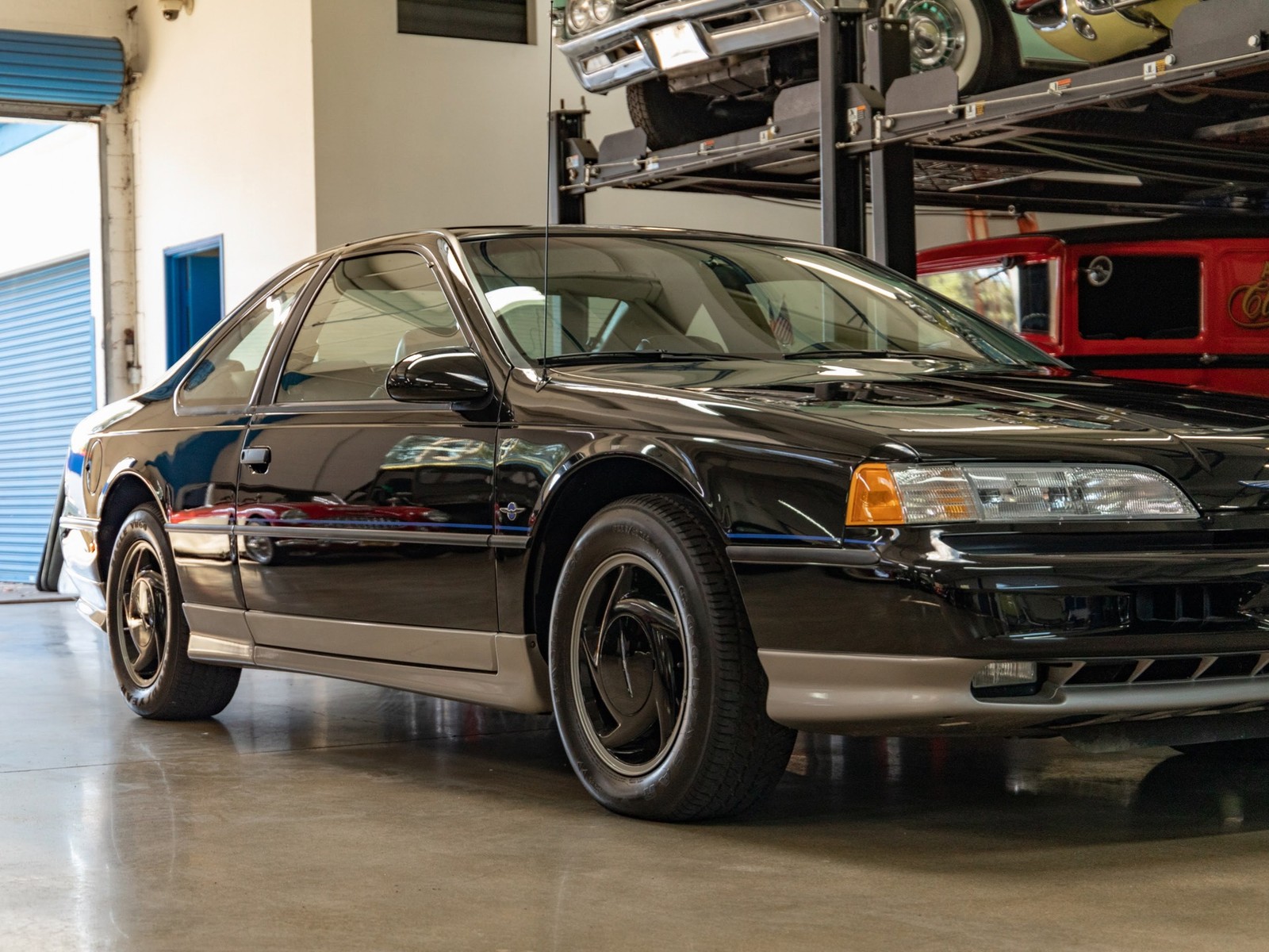 Ford-Thunderbird-Supercharged-3.8L-V6-Coupe-with-3K-ori-1990-Coupe-12