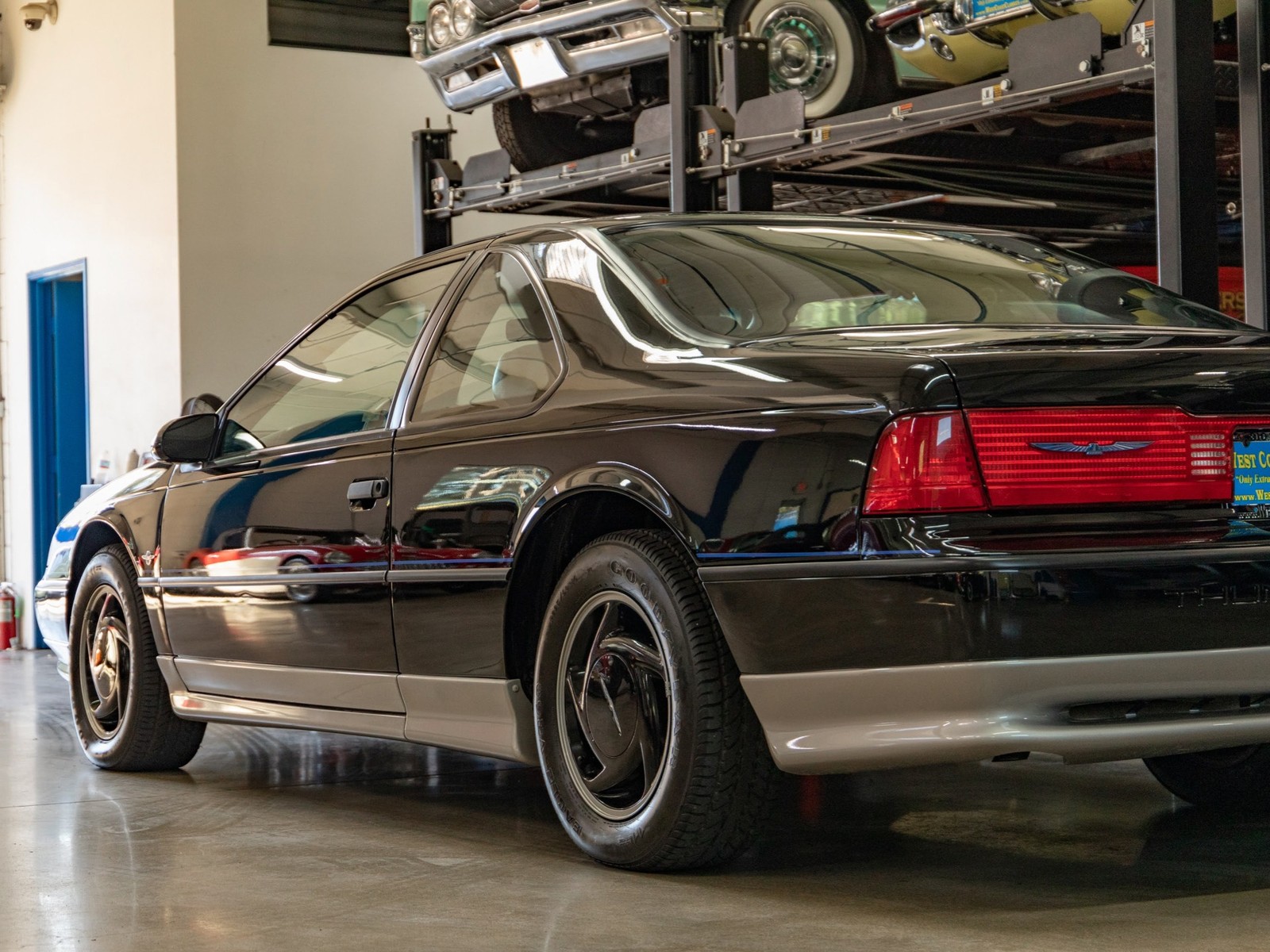 Ford-Thunderbird-Supercharged-3.8L-V6-Coupe-with-3K-ori-1990-Coupe-24