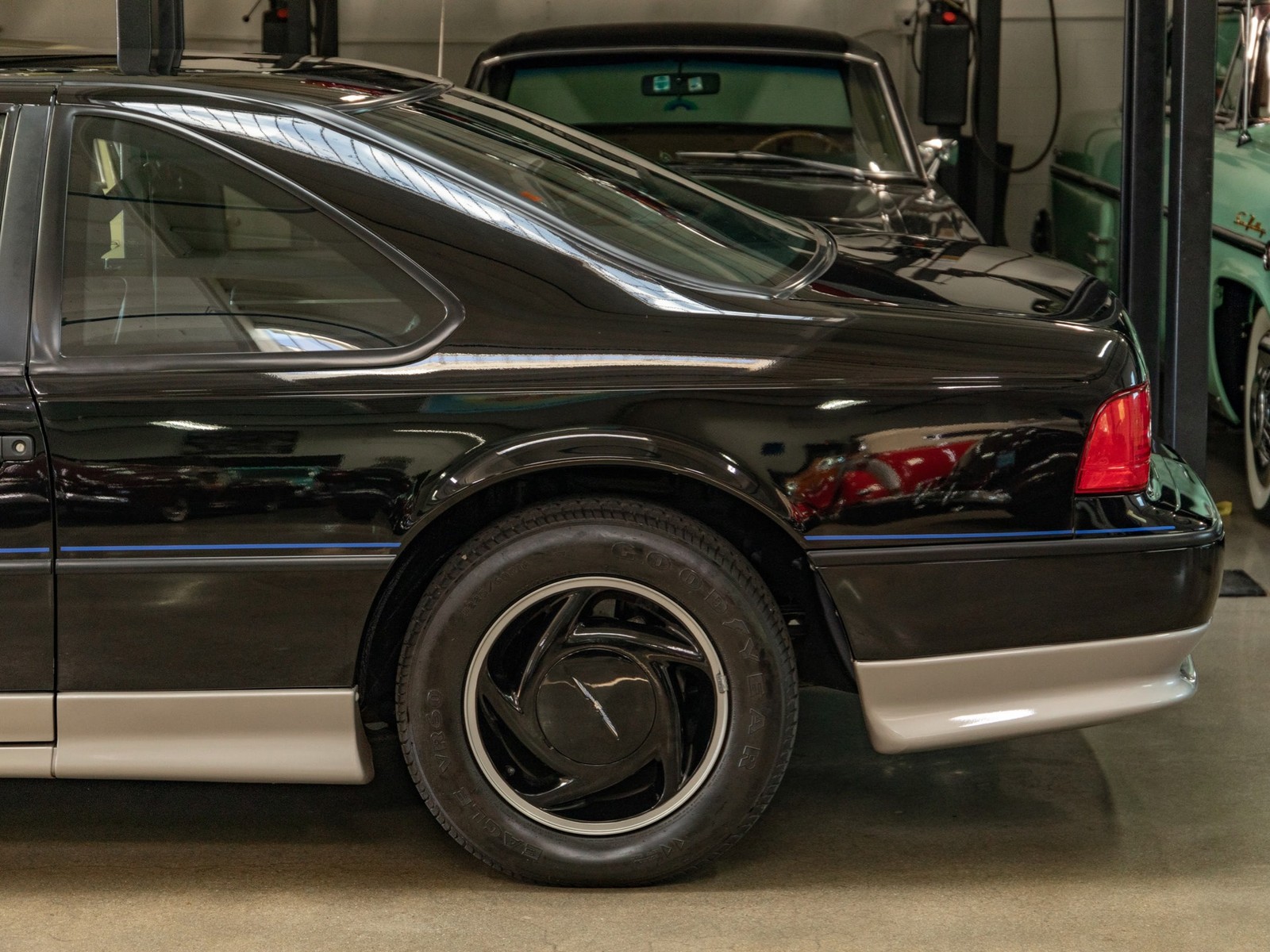 Ford-Thunderbird-Supercharged-3.8L-V6-Coupe-with-3K-ori-1990-Coupe-6