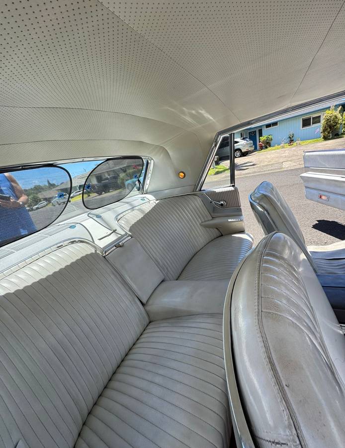Ford-Thunderbird-classic-1965-custom-9