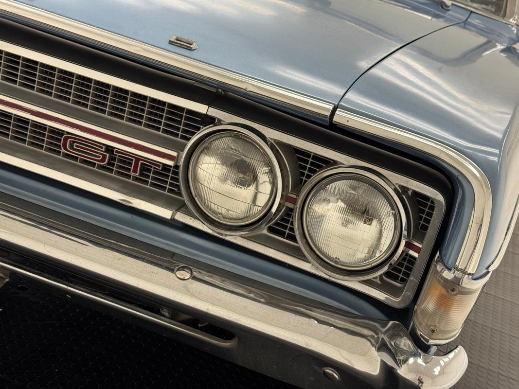 Ford-Torino-1969-Convertible-10