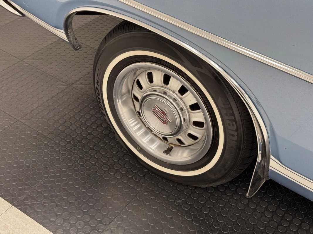 Ford-Torino-1969-Convertible-12