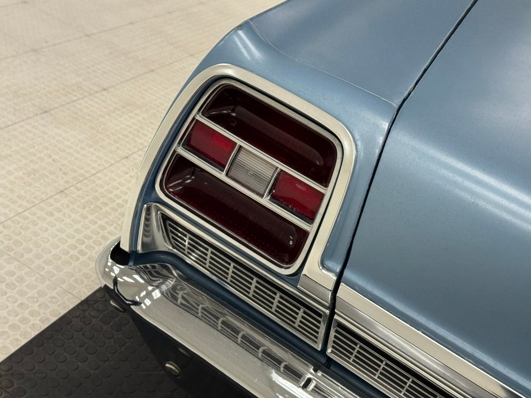 Ford-Torino-1969-Convertible-19