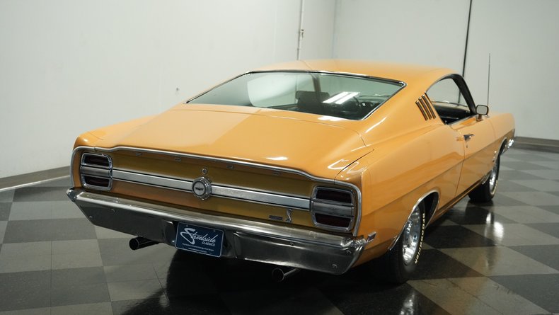 Ford-Torino-1969-Gold-Glow-Black-13
