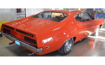 Ford-Torino-1970-Calypso-Coral-Black-6