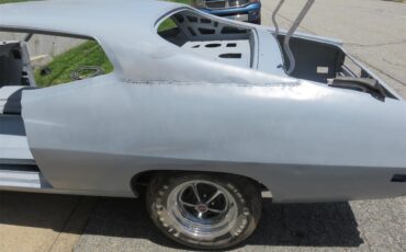 Ford-Torino-1971-Grabber-Blue-Black-31