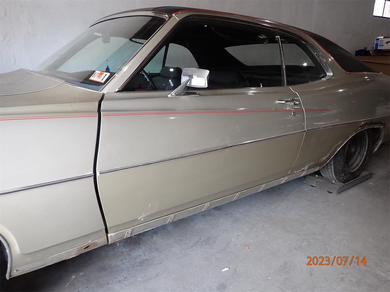 Ford-Torino-1971-SILIVER-GRAY-BLACK-21