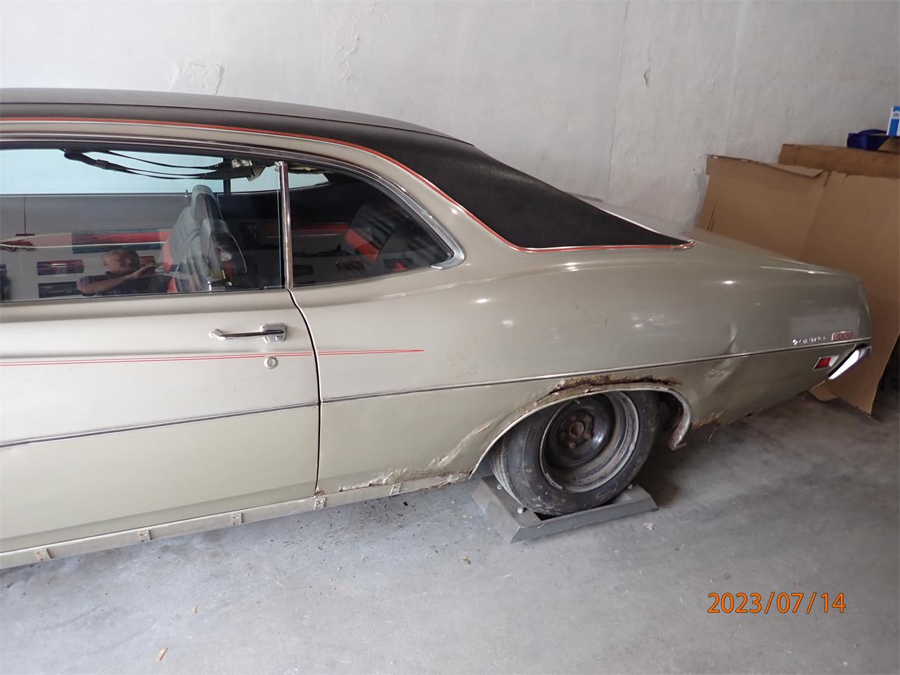 Ford-Torino-1971-SILIVER-GRAY-BLACK-3