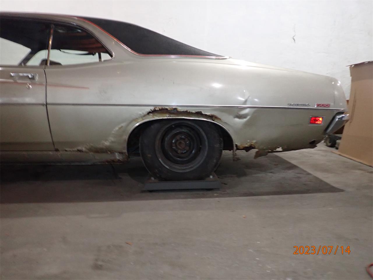 Ford-Torino-1971-SILIVER-GRAY-BLACK-42